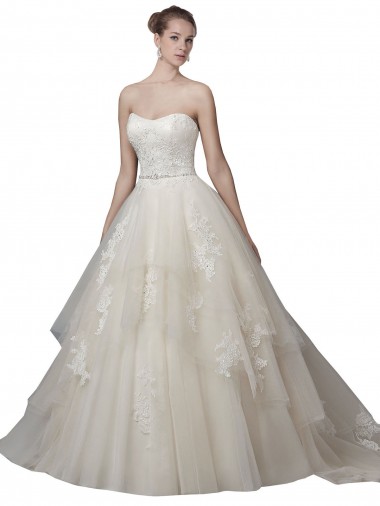 Shop Strapless Ball Gown Tulle Wedding Dress with Lace Appliques Geelong