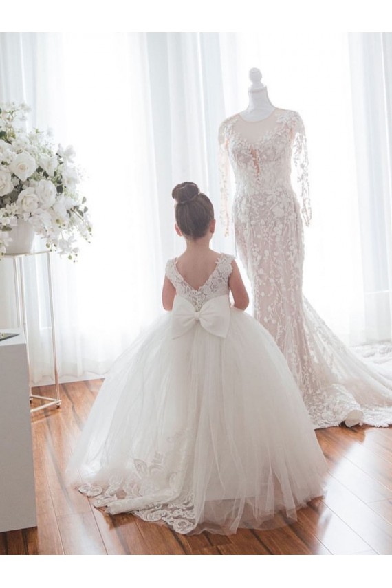 Ivory Ball Gown Chapel Train Sleeveless Flower Girl Dress Geelong